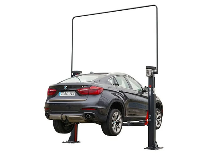 Veel mensen zien een hefbrug vooral als een manier om een voertuig omhoog te zetten. In de praktijk levert het veel meer op.