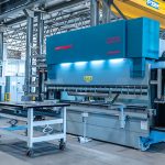 Salvagnini versterkt zijn B3 kantpersserie met het nieuwe gereedschapsidentificatiesysteem Au-To Fast, dat automatische instelling sneller, veiliger en betrouwbaarder maakt.
