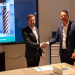 De overeenkomst werd ondertekend door Jos Hersbach namens Hersbach Tools en Lennard Buth namens Harvey Performance.