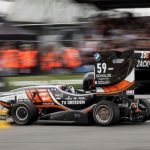 De raceauto van het team van TU Dresden tijdens Formula Student Germany 2025 op de Hockenheimring.