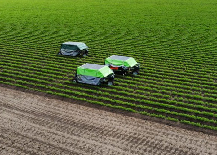 Met het gebruik van de juiste machinehoezen beschermt u de machine zorgvuldig en verlengt u daarmee de levensduur vaak aanzienlijk.