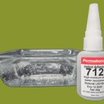 Permabond 712 is speciaal ontwikkeld voor toepassingen waarbij niet alleen sterke hechting vereist is, maar ook uitstekende weerstand tegen water, hitte en vochtige omgevingen.