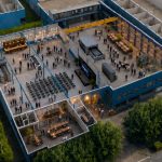 Op de nieuwe Tuwi-locatie trekken Tuwi, AESC en LSV Metaalbewerking samen op. In een live productieomgeving demonstreren ze hoe slimmer produceren er in de praktijk uitziet.