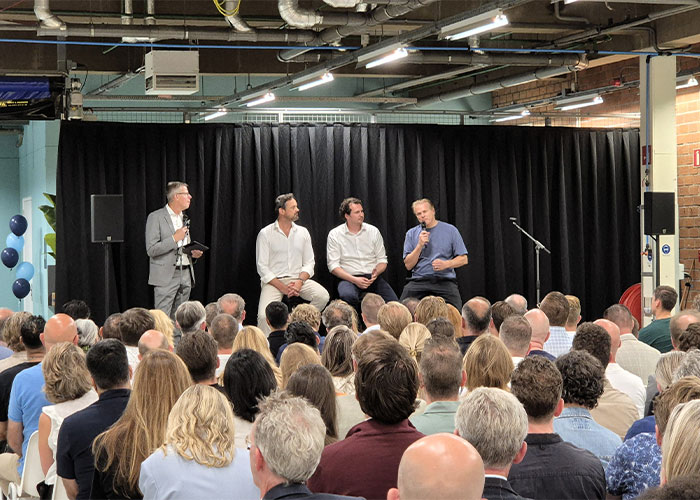 De opening van het Humanoid Application Center trok veel belangstelling van bedrijven, onderwijsinstellingen, overheden en technologiepartners.