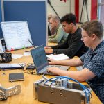 LiS zoekt de samenwerking met technische bedrijven. Niet alleen als toekomstige werkgevers van afgestudeerden, maar als actieve partners in het opleiden en ontwikkelen van vakmensen. (Foto Leidse Instrumentmakers School)