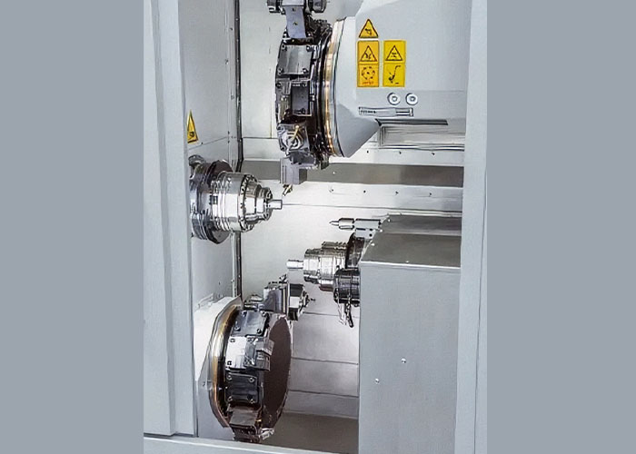 De TTS36 en TTS52 beschikken over twee revolverkoppen, twee motorspindels en een Y-as en kunnen optioneel worden uitgerust met een geïntegreerde zesassige robot.