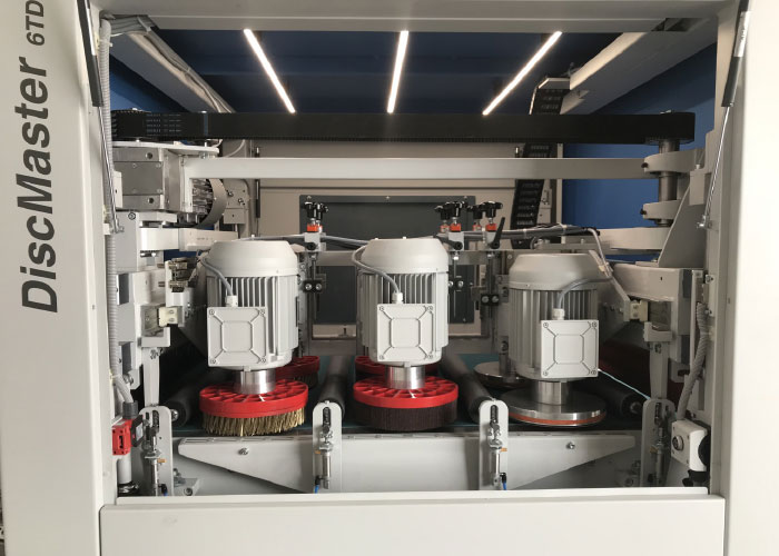 Met de ML100 buizenschuurmachine van NS Maquinas kunnen zowel ronde als ovale buizen bewerkt worden tot een diameter van 114 mm.