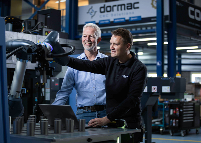 Want hoewel de machines veranderden, bleef één vraag verrassend herkenbaar: hoe kan een productiebedrijf beter produceren?