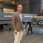 Metaalunie-voorzitter Mark Helder: “Het aantrekken van scholieren en zij-instromers, maar ook het verder ontwikkelen van medewerkers die al in dienst zijn, wordt een basistaak voor iedere ondernemer. Er is hulp genoeg om dat voor elkaar te krijgen. Maak daar gebruik van.”
